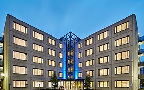 Holiday Inn Express Amsterdam - Schiphol By Ihg Hoofddorp Exterior photo
