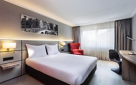 Ramada by Wyndham Amsterdam Airport Schiphol Hotel Badhoevedorp Exterior photo